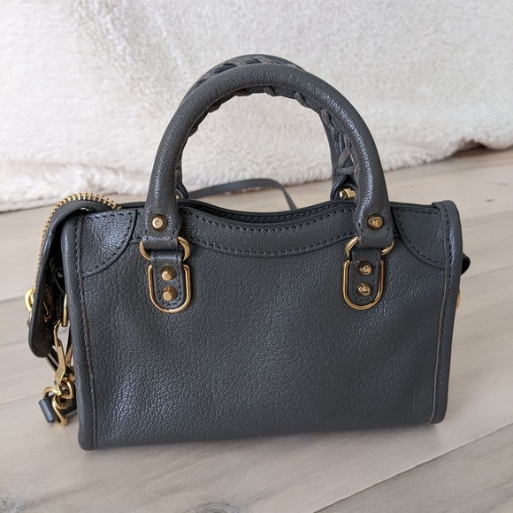 Balenciaga metallic edge nano city in Gris Acier - Picture 4 of 11